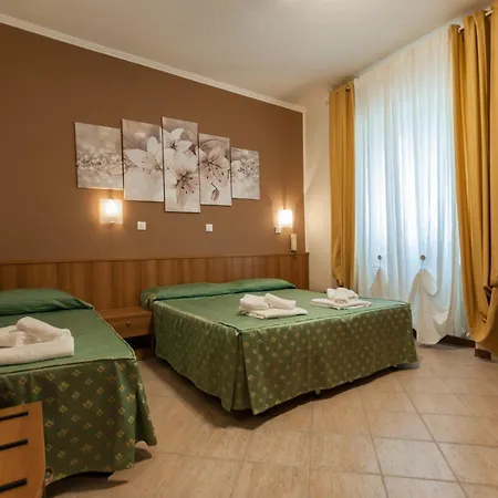 Ξενοδοχείο Orsini 3*